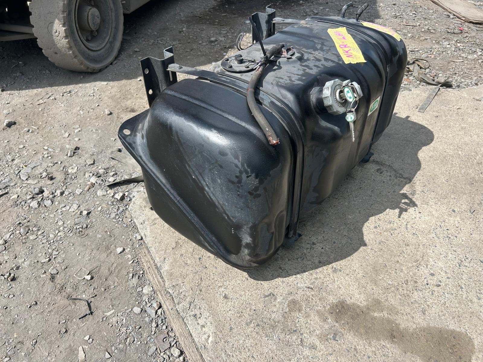 CG-P3 | 80L Diesel Fuel Tank for Isuzu Elf (NKR)