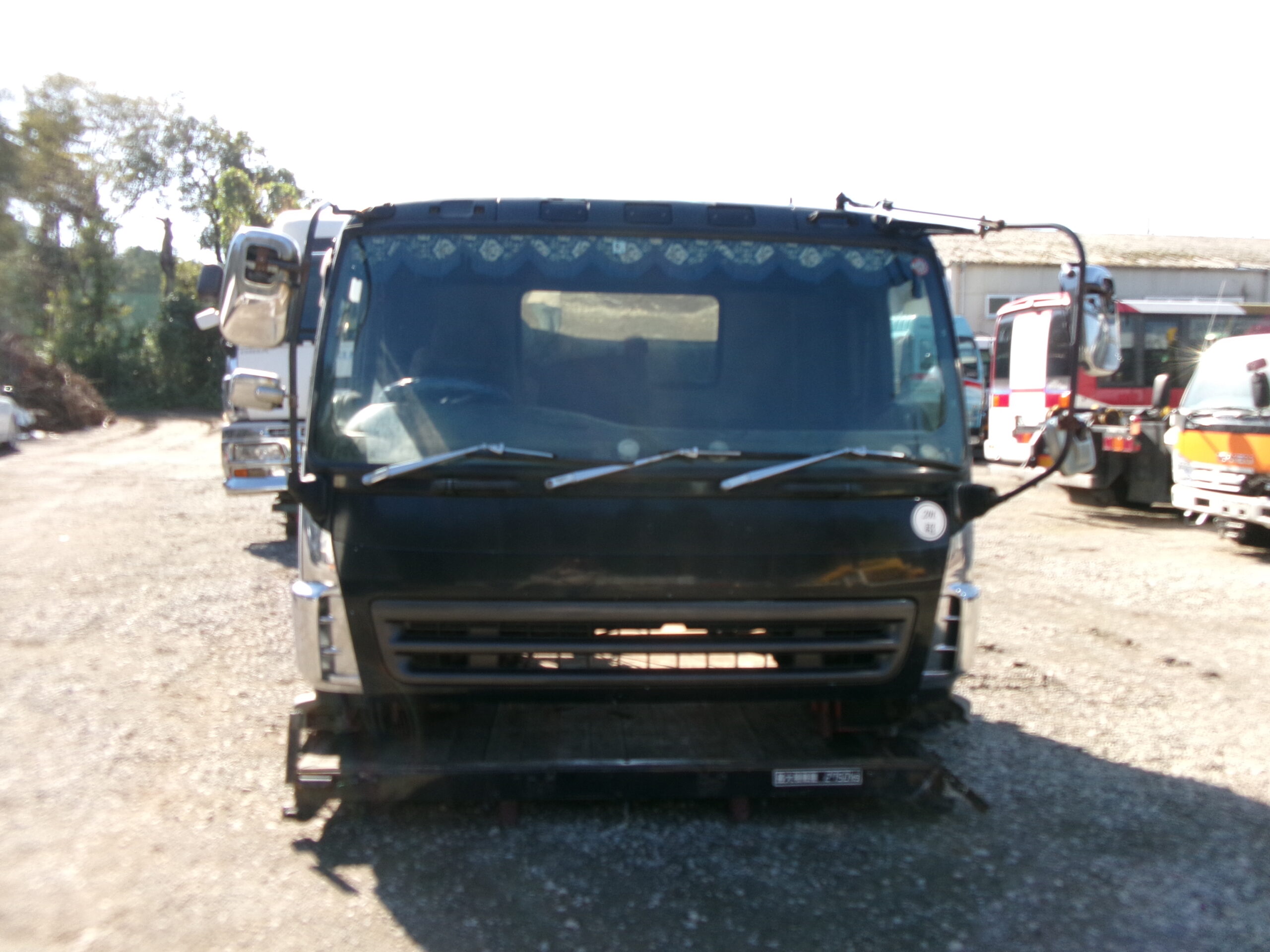 CD-BB-33 | Cabin only Isuzu Giga Cabin CYZ82V2W-3000042 CYZ82V2W with bed