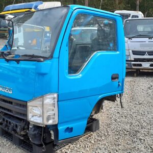 [資料番号：CE-AG-13] キャビンのみ いすゞ エルフ キャビン NKR82-7001694