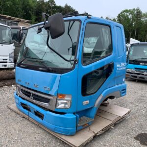 CD-BA-67 | Cabin only Mitsubishi Fighter Cabin FK61F-722499 with bed uploads/parts/woocommerce/woo_5928_1.jpg