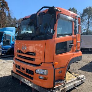 キャビンのみ UD UD トラックス キャビン GK5XA-01178 LKG-GK5XAB ベッド付き 2012 年 1 月 [参照番号：CE-AC-32].